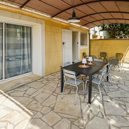 3 Bedroom Awesome Home In Chateuneuf De Gadagne Chateauneuf-de-Gadagne Luaran gambar