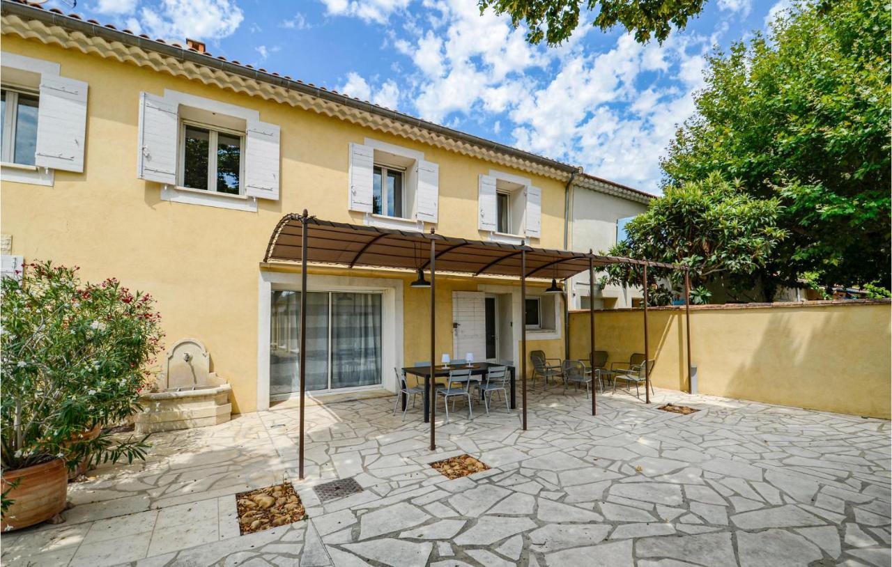 3 Bedroom Awesome Home In Chateuneuf De Gadagne Chateauneuf-de-Gadagne Luaran gambar
