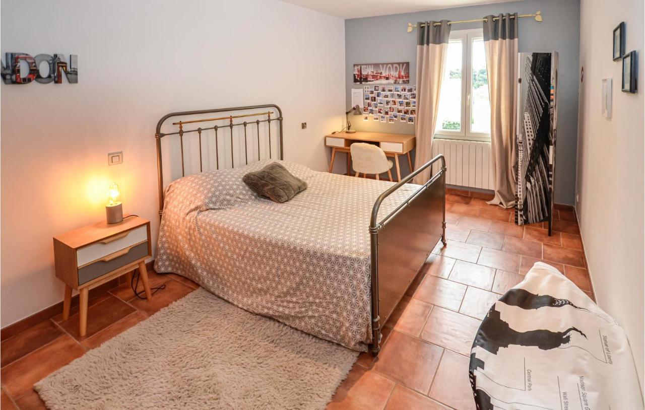 3 Bedroom Awesome Home In Chateuneuf De Gadagne Chateauneuf-de-Gadagne Luaran gambar