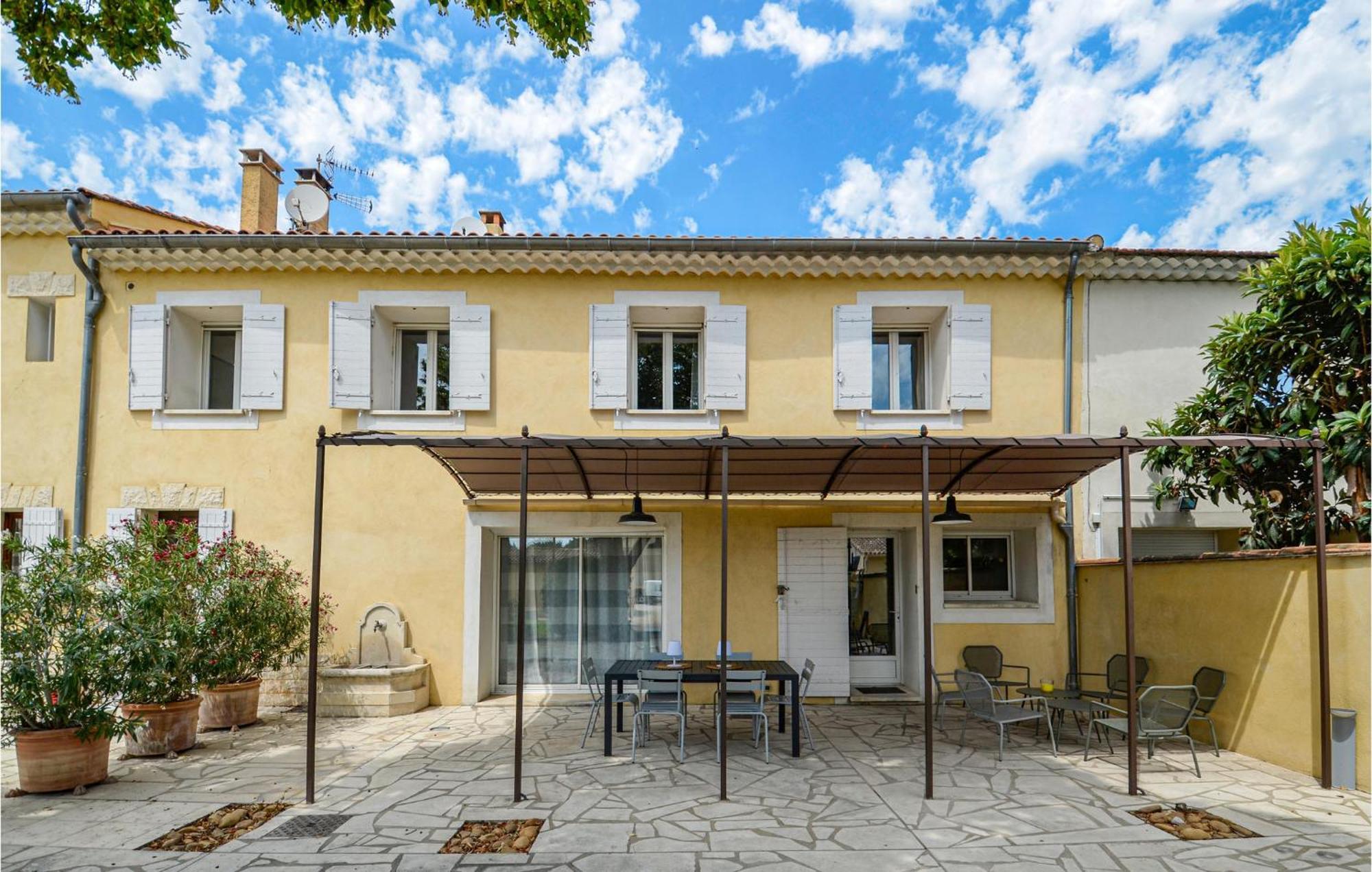 3 Bedroom Awesome Home In Chateuneuf De Gadagne Chateauneuf-de-Gadagne Luaran gambar